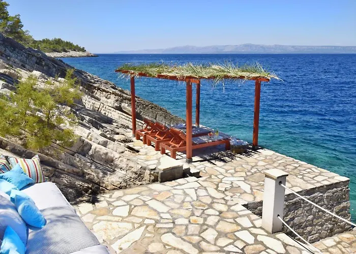 Corcyra Nigra * Blato (Korcula)