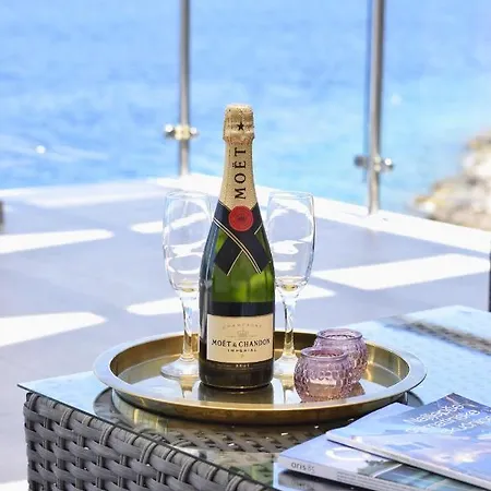 Apartment Corcyra Nigra