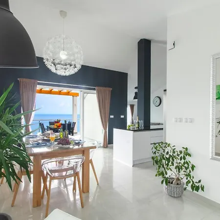 Apartment Corcyra Nigra *