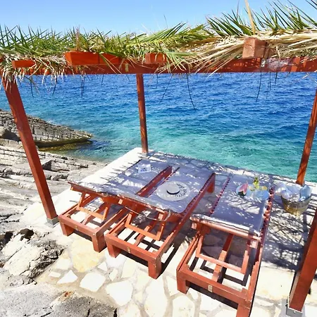 Corcyra Nigra Apartment